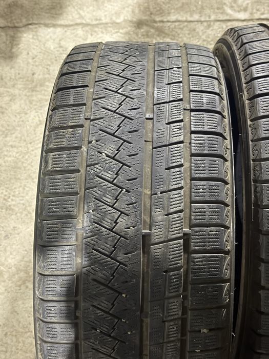245/40R19 Triangle