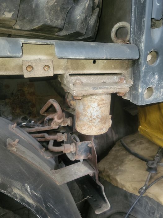 Продам машину UNIMOG U 400