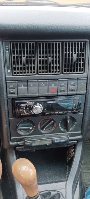 Продавам Audi 80 B4  1.9 TDI ,с теглич