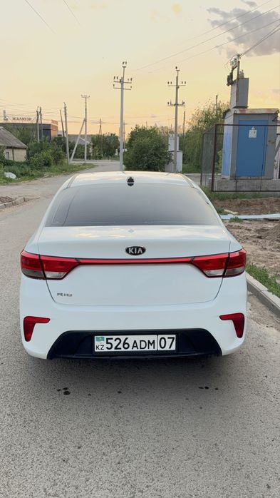 Продам а/м KlA RIO 2018