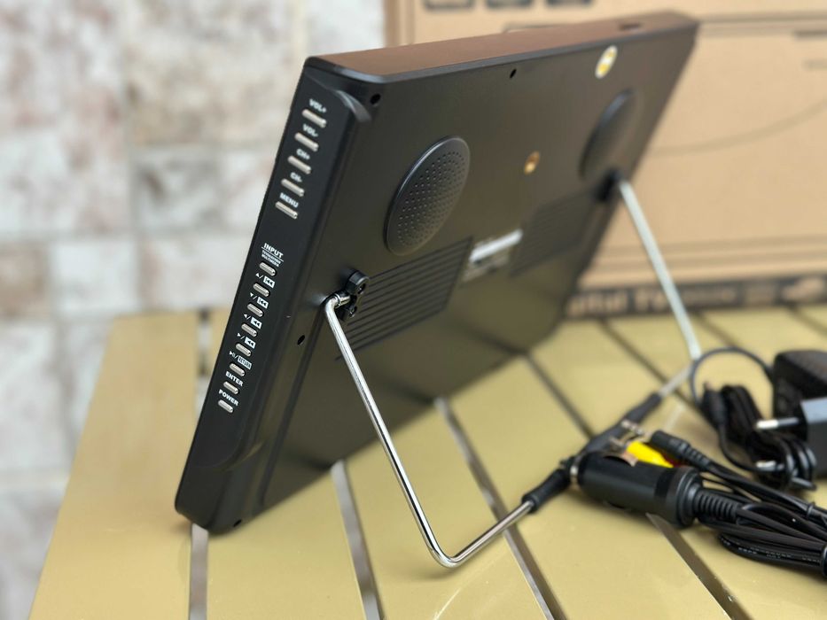 Преносим цифров телевизор PERFECT TV – 12" HDMI/USB/AV, 12V/220V