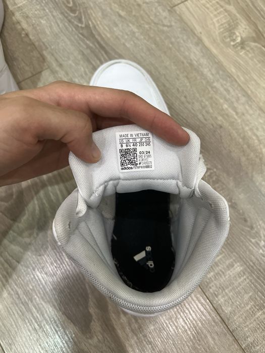 ADIDAS кроссовки ОРИГИНАЛ продаю