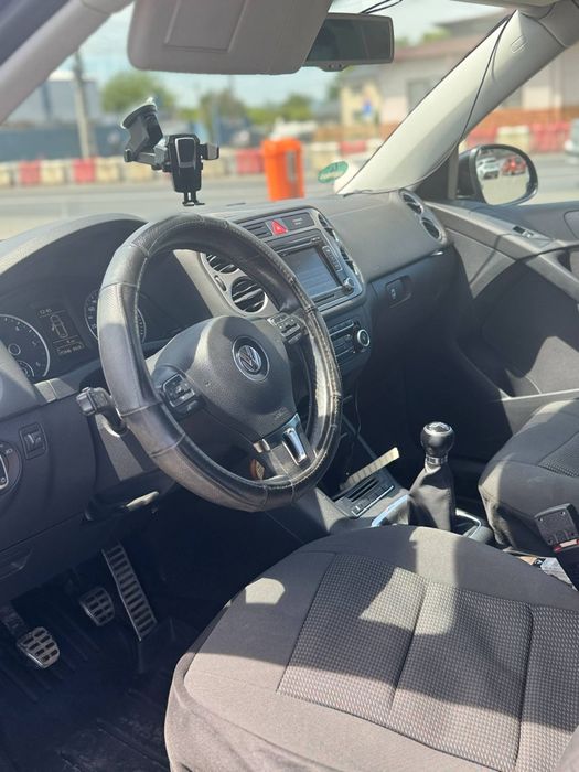 Vând tiguan motion rline