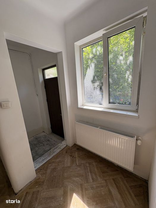 Vila 8 camere in cartier exclusiv de vile, bd Decebal