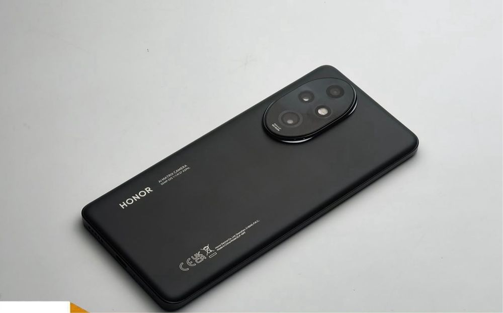 Honor 200 PRO • 12 GB RAM • 512 GB Memorie