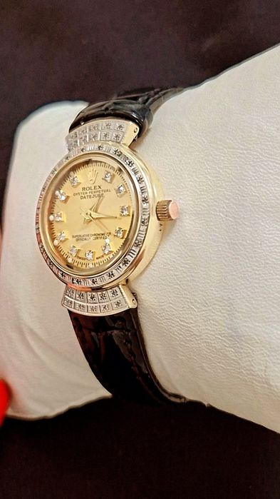 Золотые часы Rolex с бриллиантами