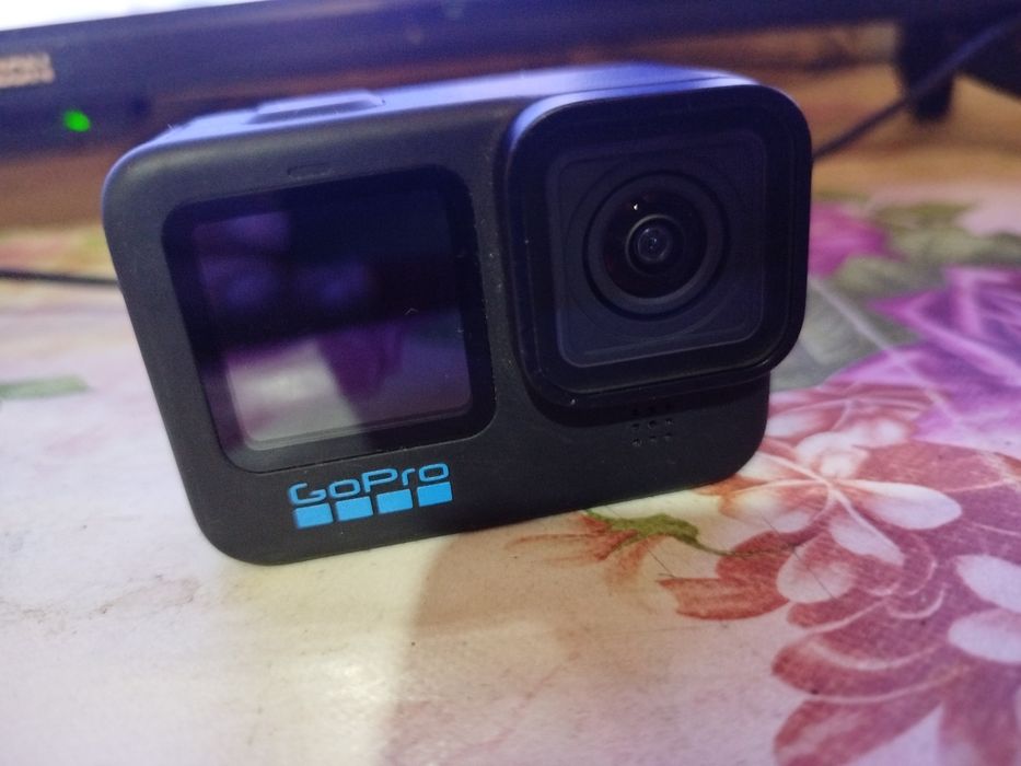 Vând cameră GoPro 10 sau schimb cu Telefon