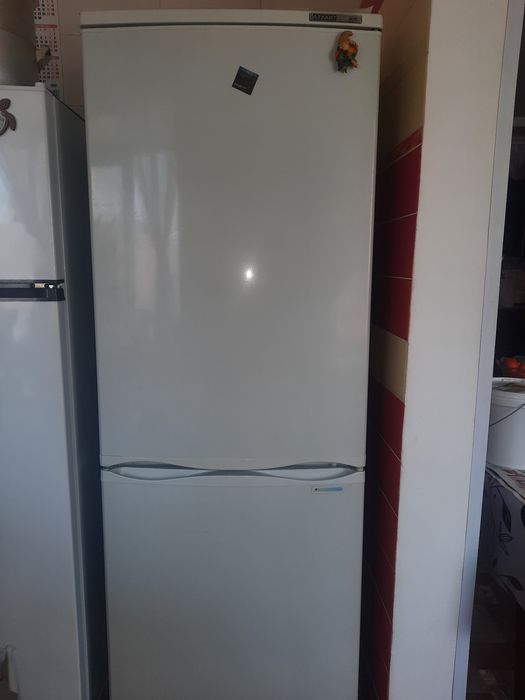 Продам холодильник атлант