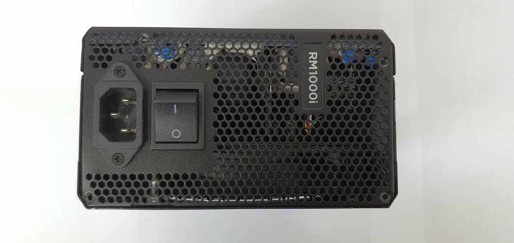 Sursa Corsair RM 1000i