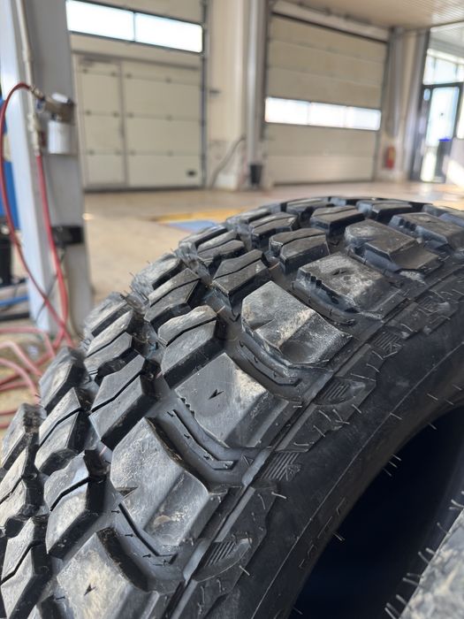 Продам грязевые шины M/T