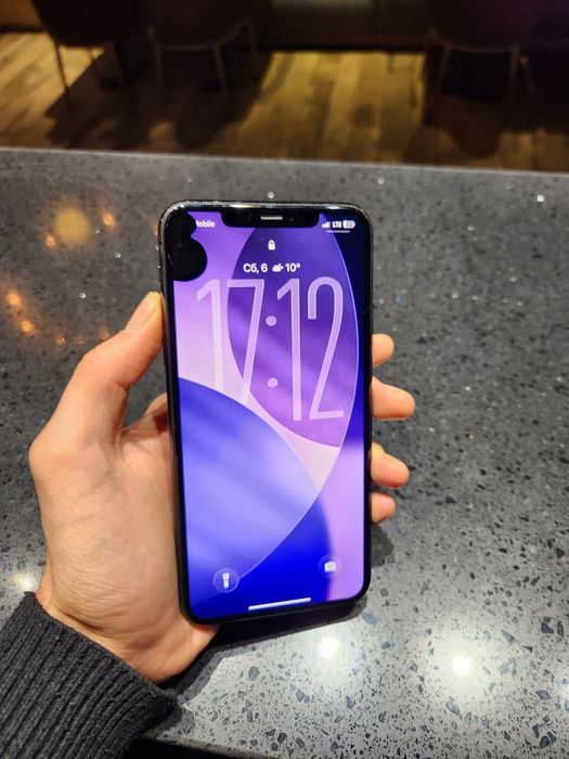 Iphone 11 pro max 64 gb