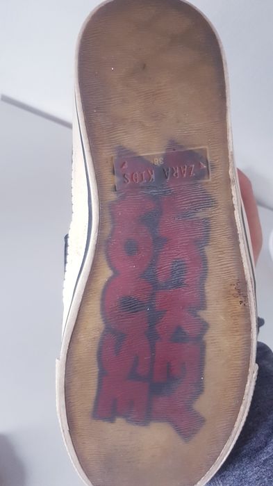 Adidasi zara minnie mickey marimea 36 23 cm