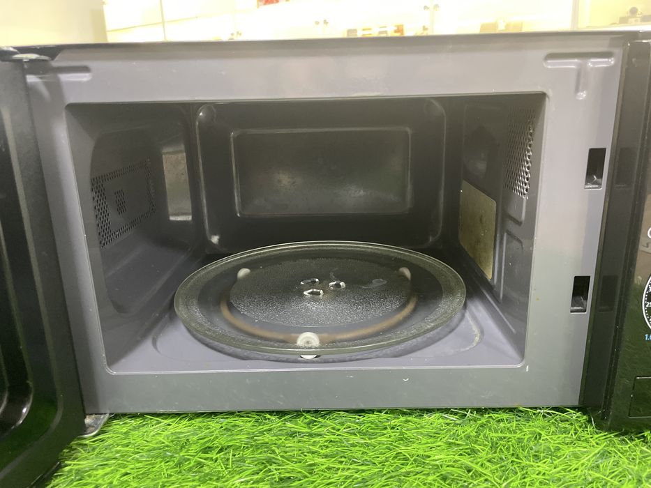 Микроволновая печь чёрный midea