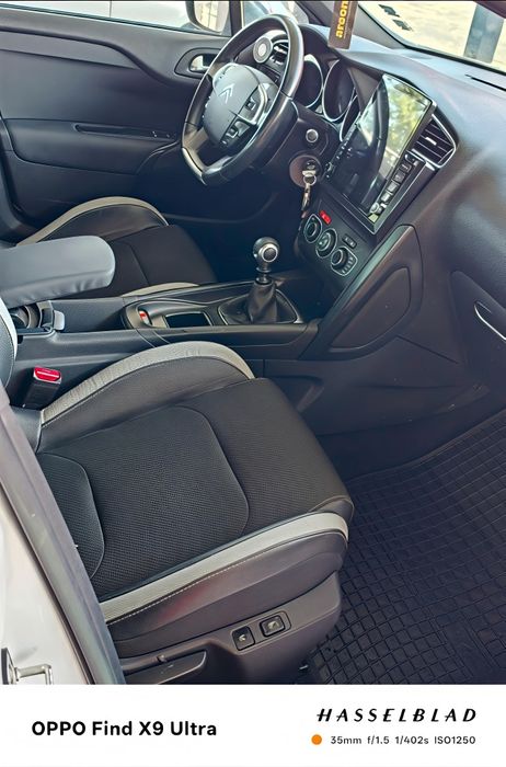 Продавам Citroen DS4 1.6 HDI -114 к.с 2014г