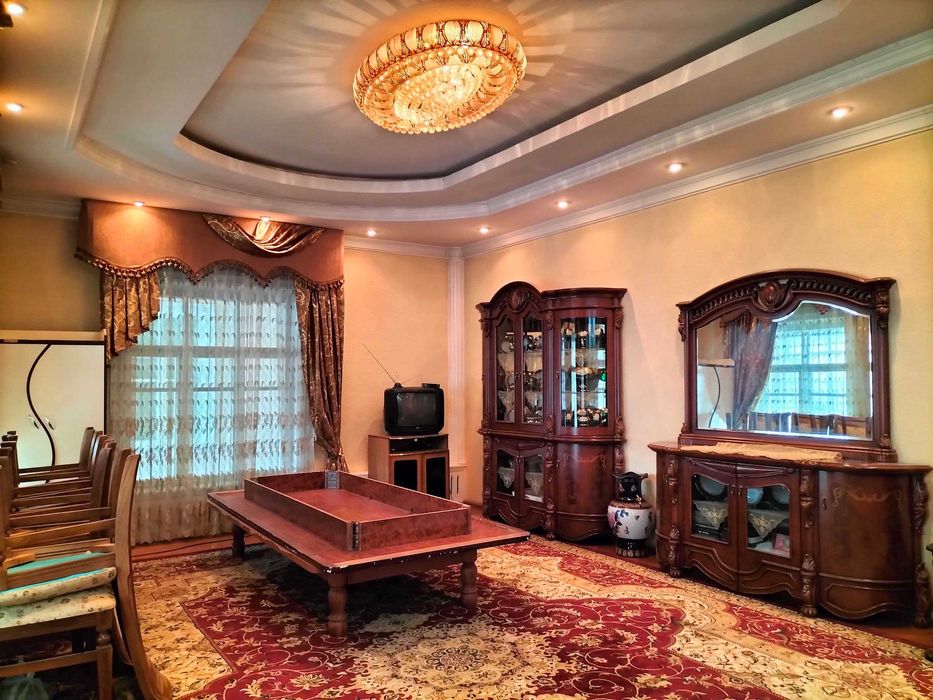 Olmazor tumanida xovli sotiladi