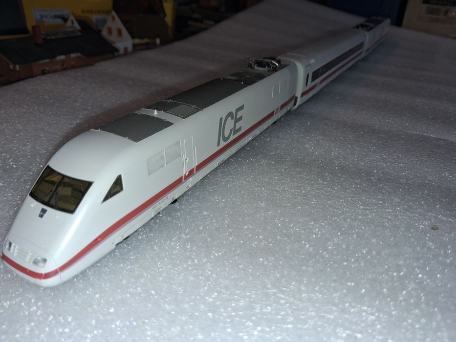 Automotor ICE fleischmann scara 1:87