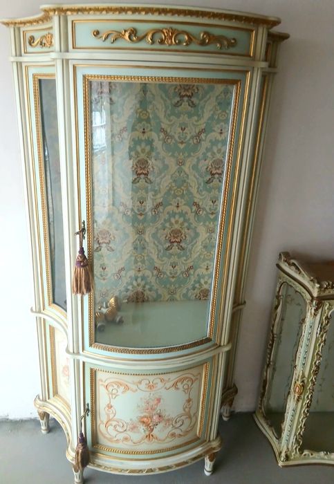 4 венециански барокови витрини