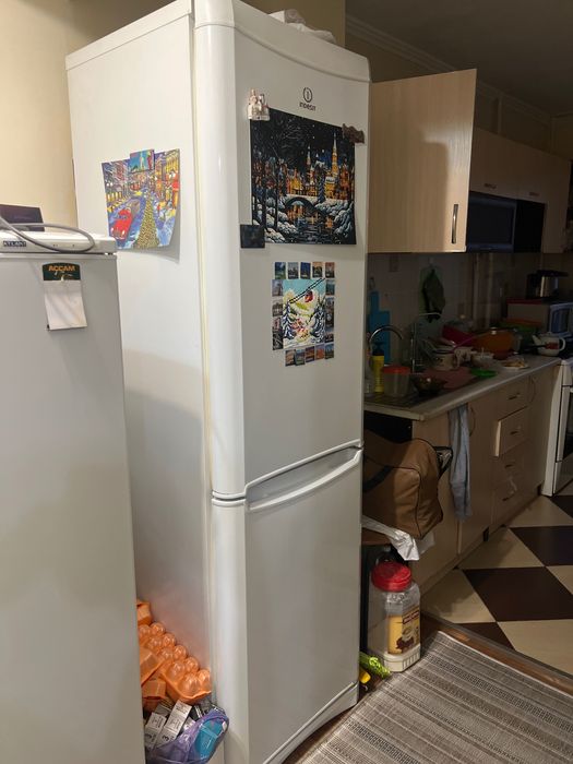 Продам холодильник