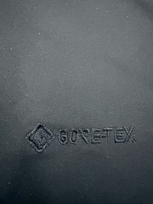 ARC’TERYX куртка L черный цвет