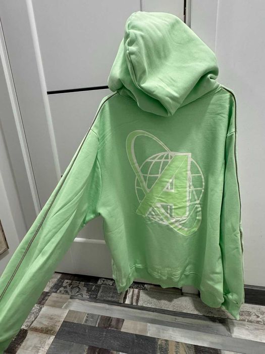 Alexander Spade Суитчър