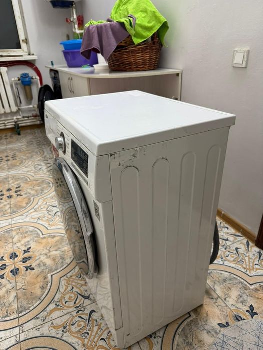 Продаю стиральную машину