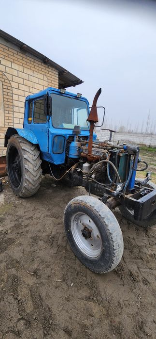 Трактор сотилади ишлаб турибди