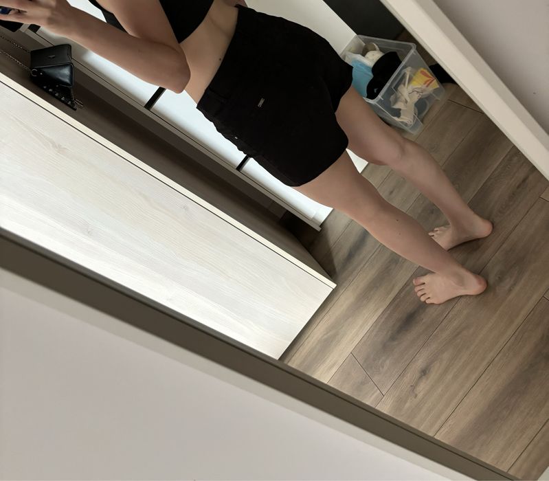 Pantaloni scurti de blugi