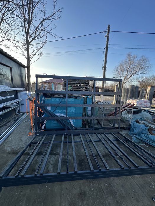 Rastel termopane, tamplarie pvc, rigips, plăci marmura, etc