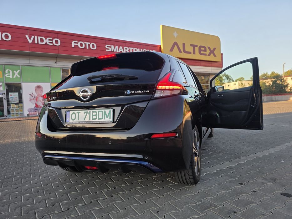 Nissan Leaf ZE1 40 kWh • 150 CP • 114.843 km • Cameră 360° • 2 chei