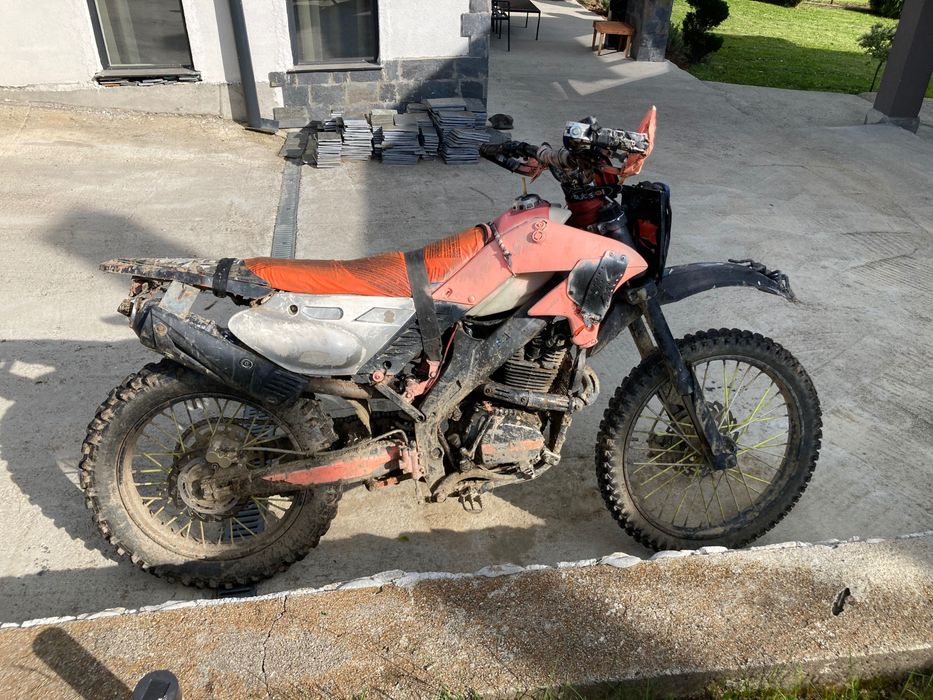 Krosov motor 250cc X-moto