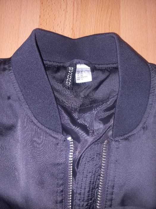 Ново бомбър яке H&M