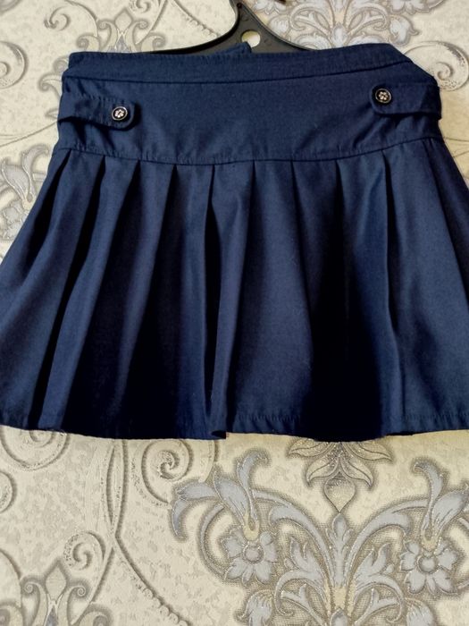 Продается школьная форма тройка