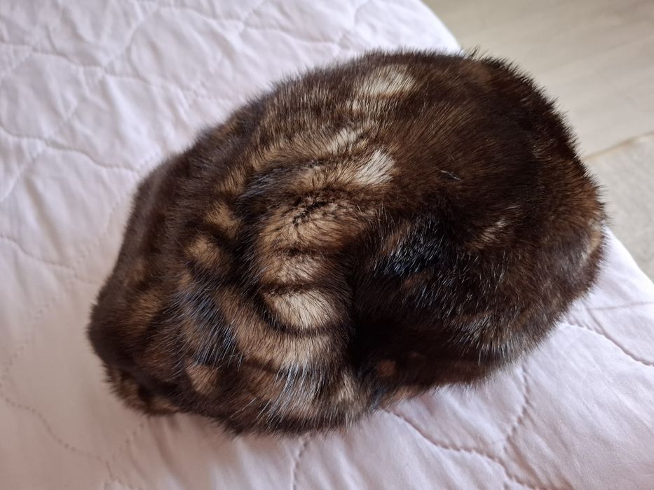 Шапка-берет из меха норки