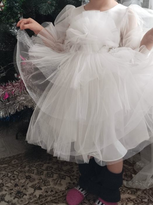 Платье детское праздничное