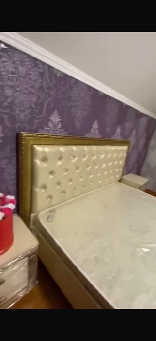 Спальный гарнитур