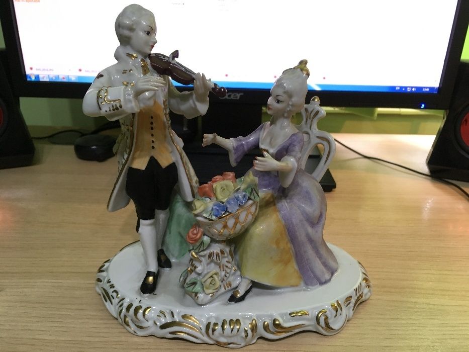 Bibelou portelan deosebit