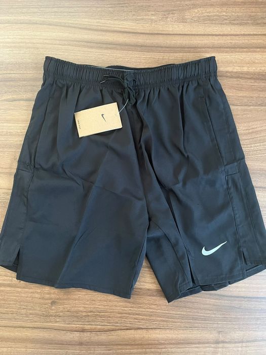Set pantaloni scurți si tricou Nike Miler