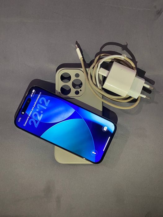 iPhone 15pro 256gb в идеале