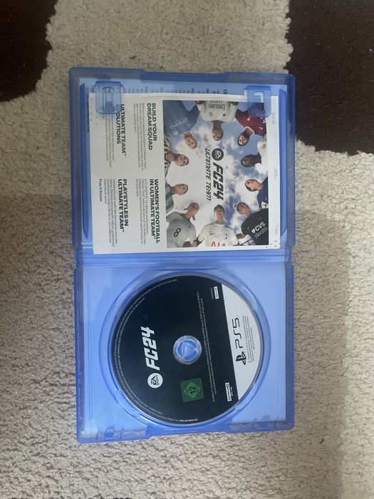 Продам 2 диска фифа на пс5