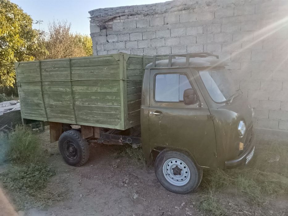 UAZ sotiladi ishga tayyor