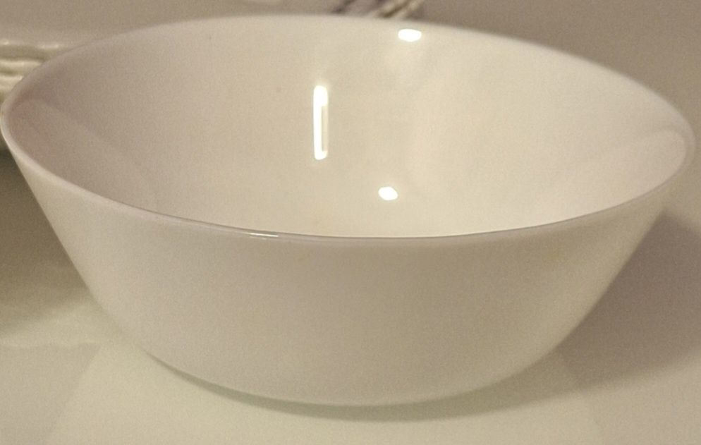 Четери чаши за кафе от Китайски костен порцелан и две купички от аркоп