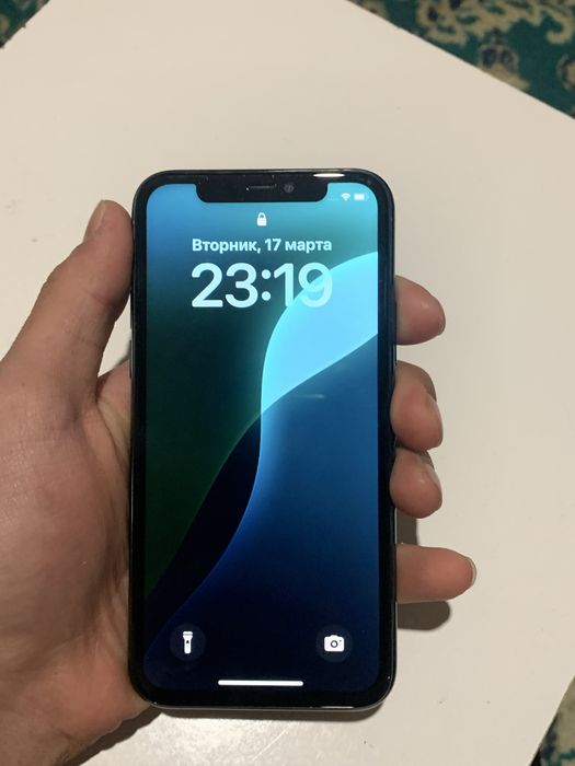 Продам обмен срочна 2 телефона