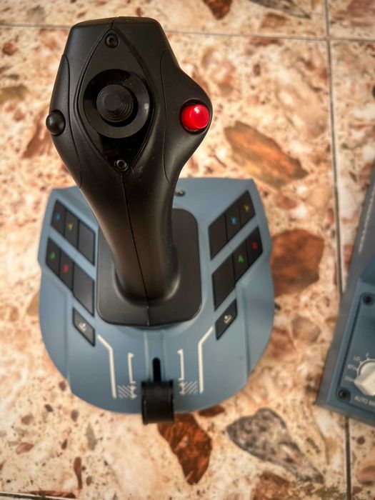 Thrustmaster TCA Airbus Officer Pack + Suporturi Birou Bullfrog