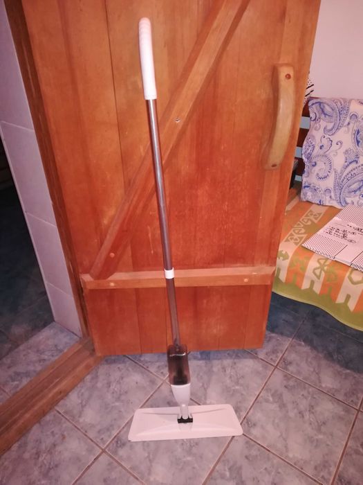 Отпариватель для одежды, швабра