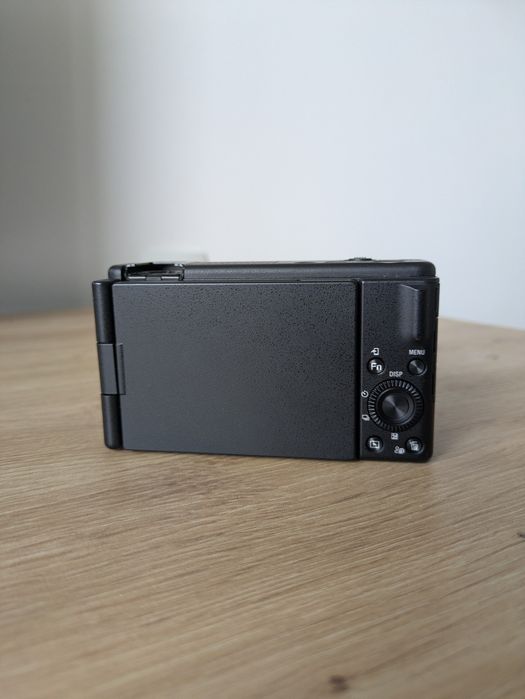 Sony ZV-1F - КАТО НОВА! Супер за Социални Медии, YouTube, TikTok, Reels