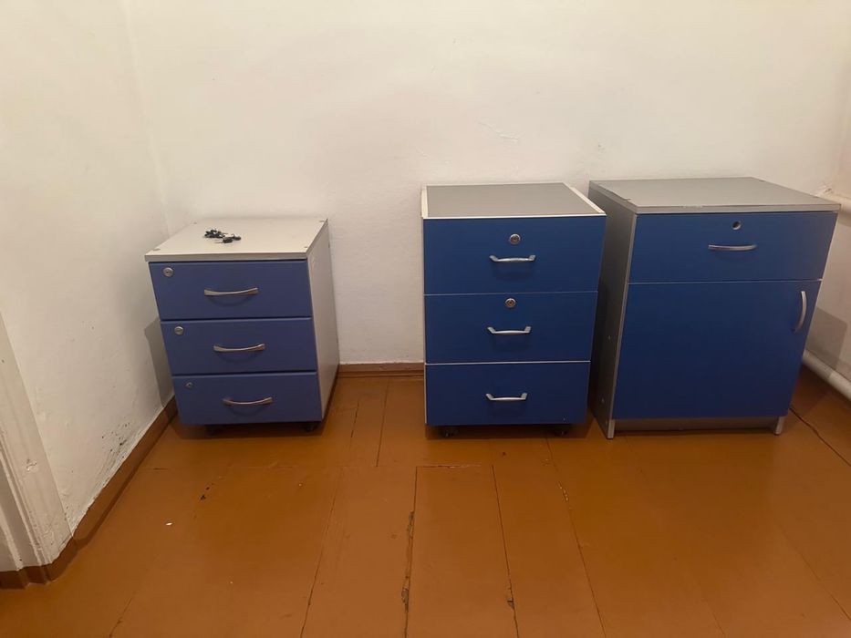 Продам тумбочка комоды