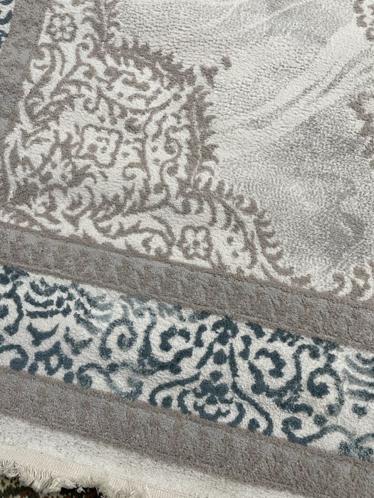 Продается ковер срочно