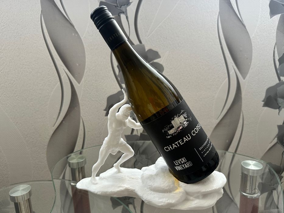 Луксозна поставка стойка за вино и уиски "Сизиф" - Уникален подарък за мъж жена колега приятел статуетка фигура декорация митология арт изкуство