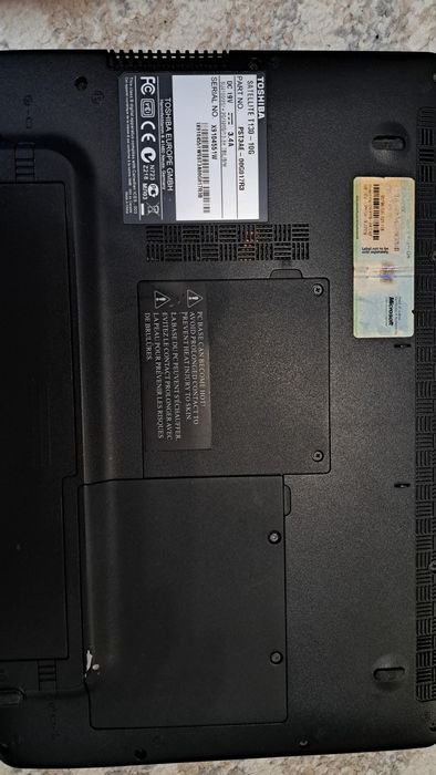 Laptop Toshiba Satellite T130  10G