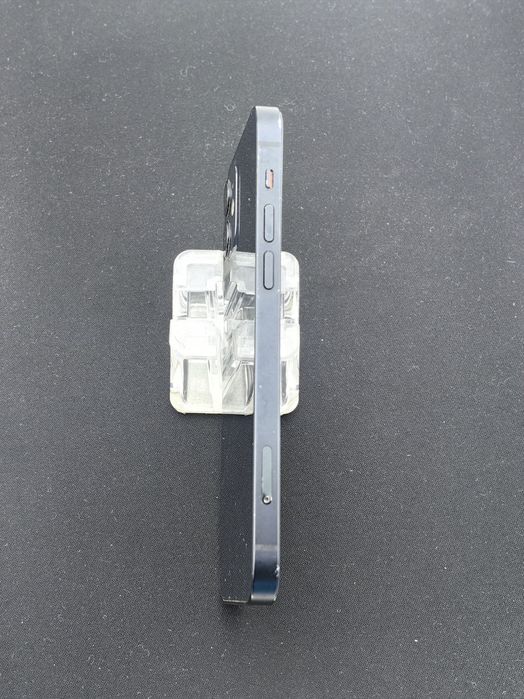 Apple iPhone 12 64 GB ID-fdn943